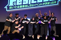 ダンスを披露する野口衣織と、盛り上げる芸人たち
