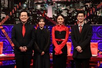 左から、くりぃむしちゅー有田、井森美幸、みちょぱ、モグライダー芝