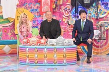 左から、エルフ荒川、タカアンドトシ・トシ、蛍原徹