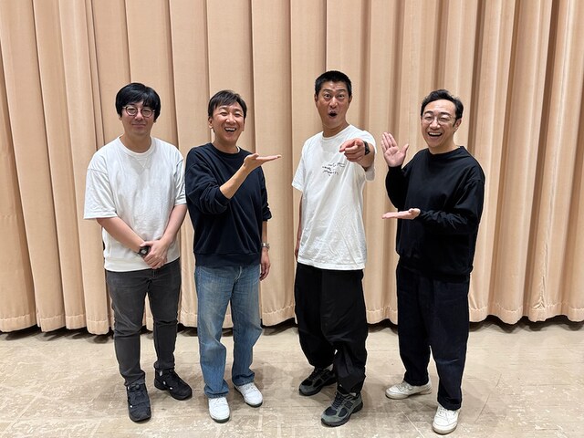 パンサー尾形（左から3人目）と東京03