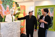 「例えば炎の例えばテレビ」のワンシーン