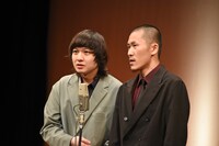 家族チャーハン。左から大石、江頭