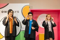 左からジョックロック、小嶋花梨