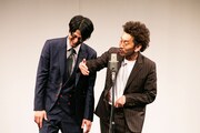 森ノ宮よしもと漫才劇場でネタを披露するツートライブ