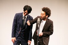 森ノ宮よしもと漫才劇場でネタを披露するツートライブ
