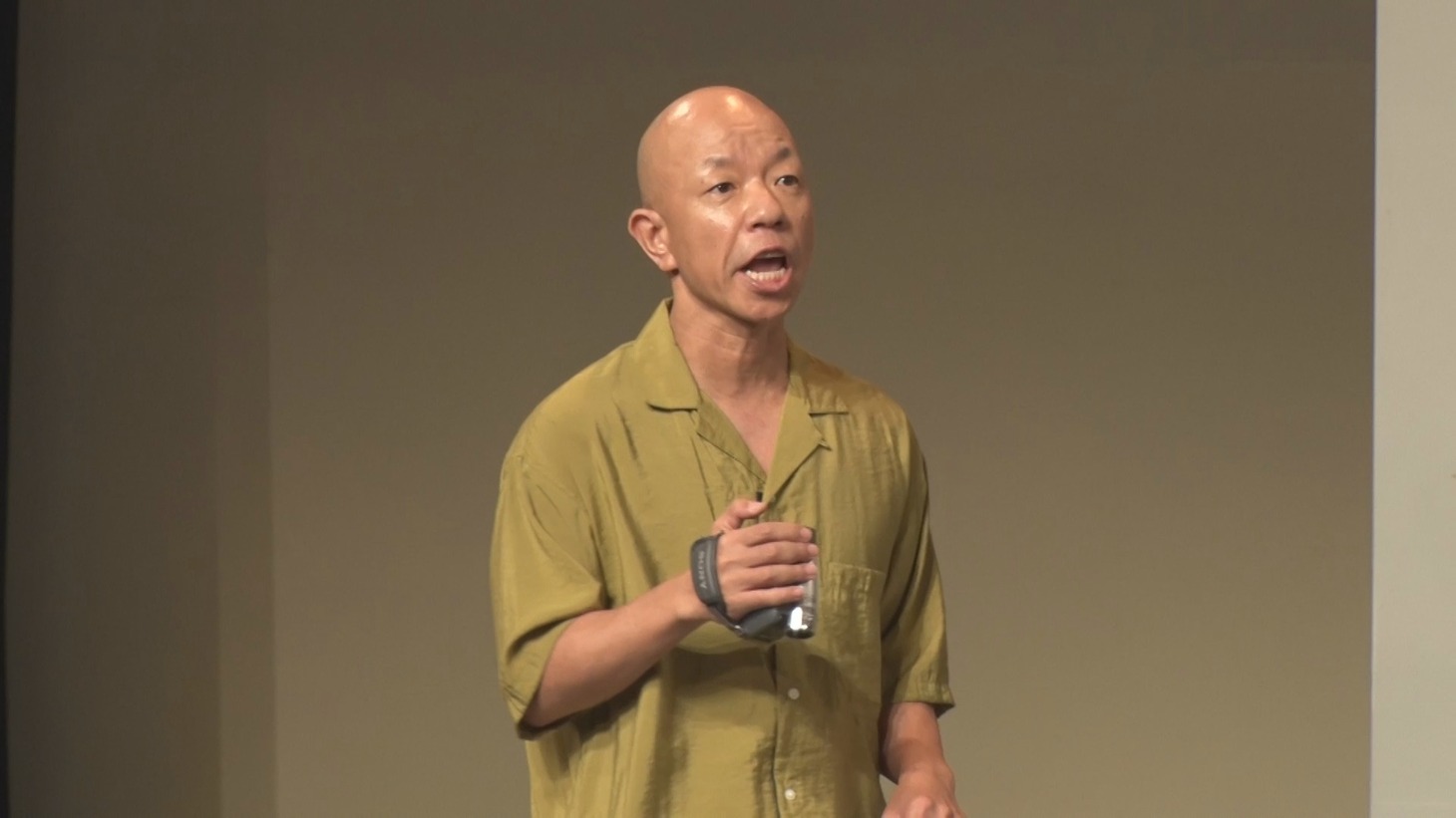 バイきんぐ小峠