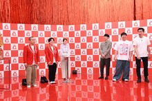 シークレットシューズを脱ぐと目線の高さがグッと下がるラブレターズ