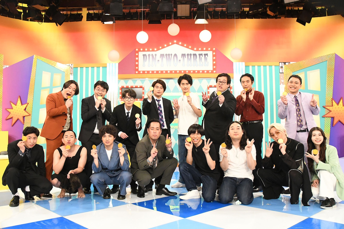 「お笑いバトル！ピン・ツー・スリー」に出演した芸人たち