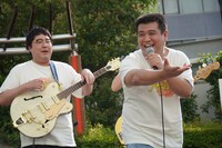 ゲリラライブの様子。