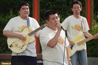 ゲリラライブの様子。