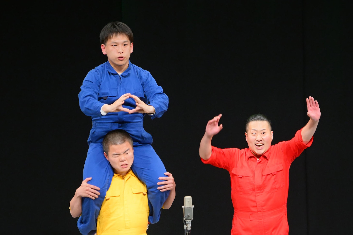 ネタを披露するおもしろジャンケン