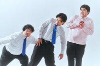 左から岡崎体育、マヂカルラブリー