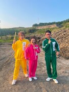 左から香取慎吾、キンタロー。、南海キャンディーズ山里