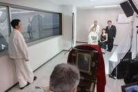 「有吉のアレって今誰が持っているんですか？」のワンシーン