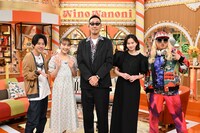 左から二宮和也、百田夏菜子、黒田俊介、河北麻友子、DJ KOO。©︎TBS