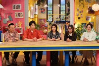 左から、かまいたち、神田愛花、ギャル曽根、野々村友紀子