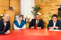 「サンドウィッチマンの街録イン・ザ・ワールド～世界で個人的なおすすめ聞いてきました～」のワンシーン