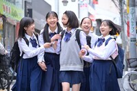 「ダマガール」のワンシーン