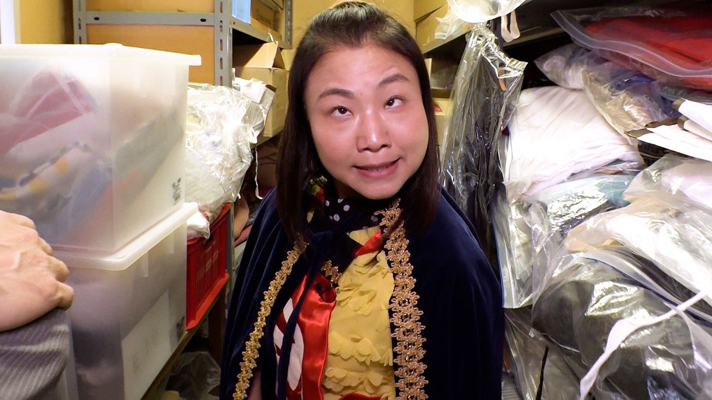 レジェンドたちの衣装を探す島田珠代