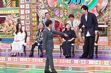 「プレバト!!」5月29日放送回に出演するコットン西村（右）