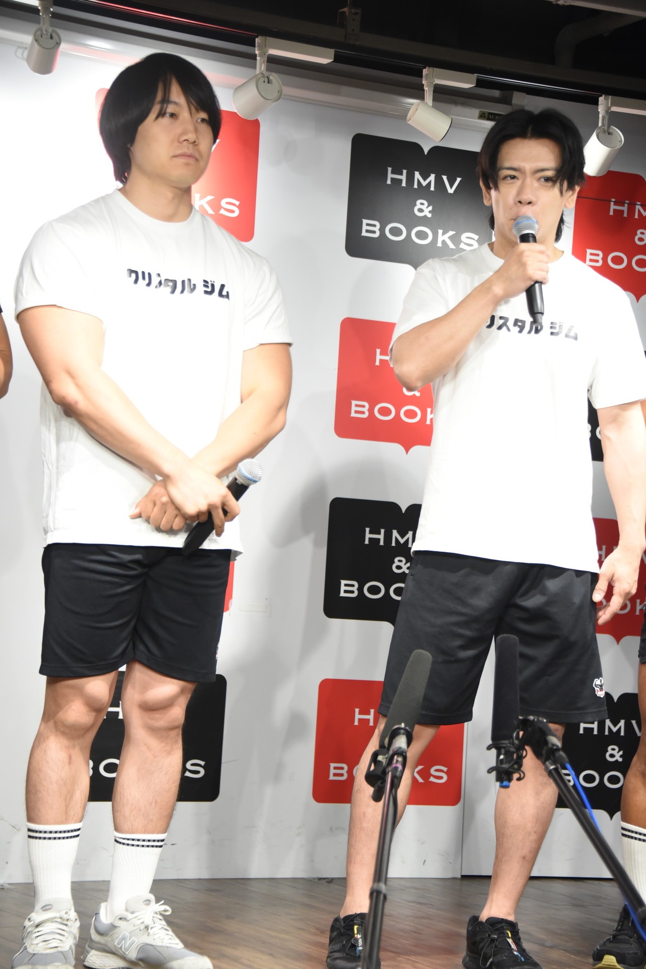 左からかけおち・青木マッチョ、マヂカルラブリー・野田クリスタル