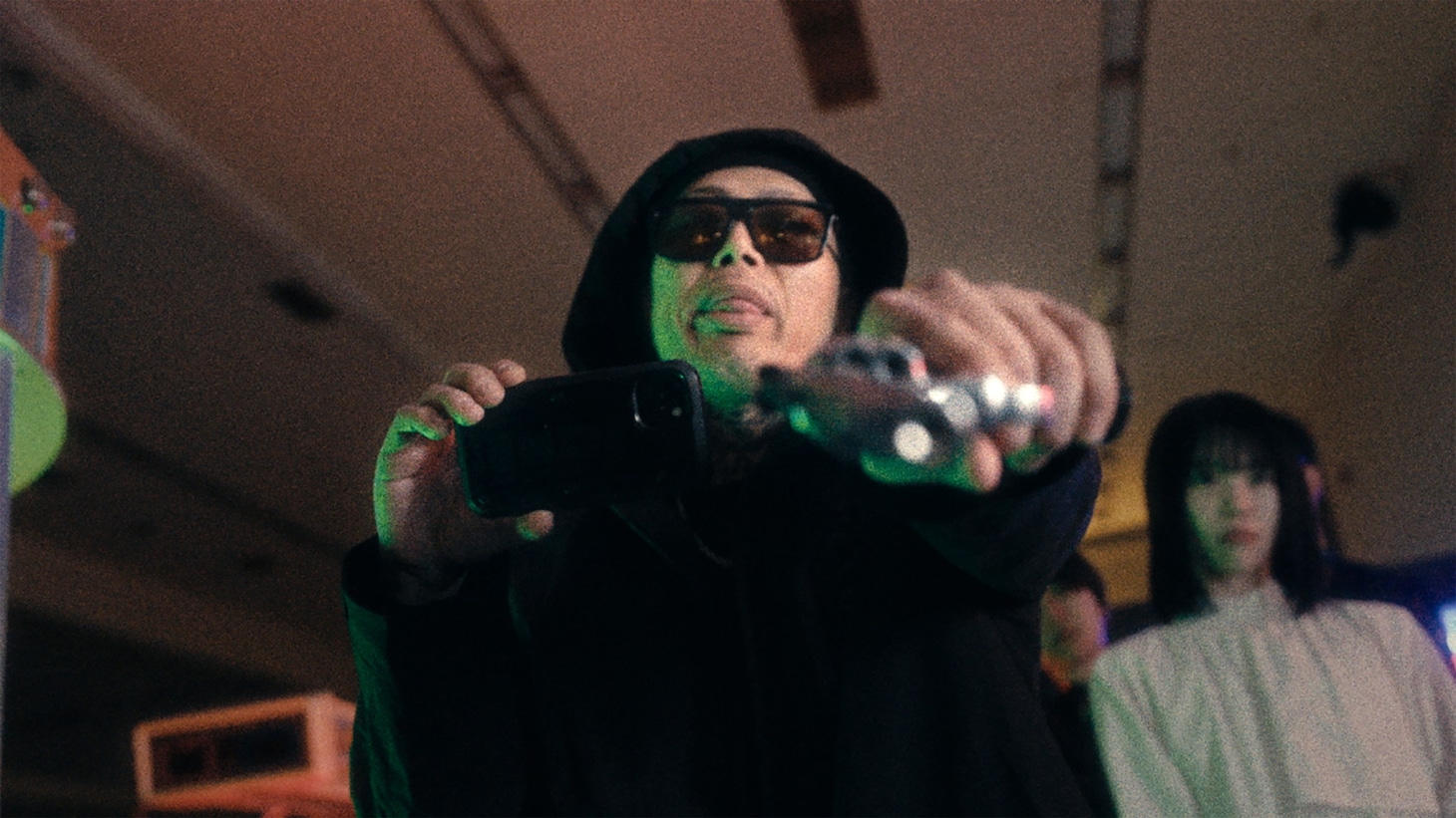永野の初監督映画「MAD MASK」のワンシーン