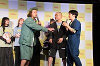 記者会見の場でコントをやるかやらないかで揉めるラブレターズとエレキコミックやつい