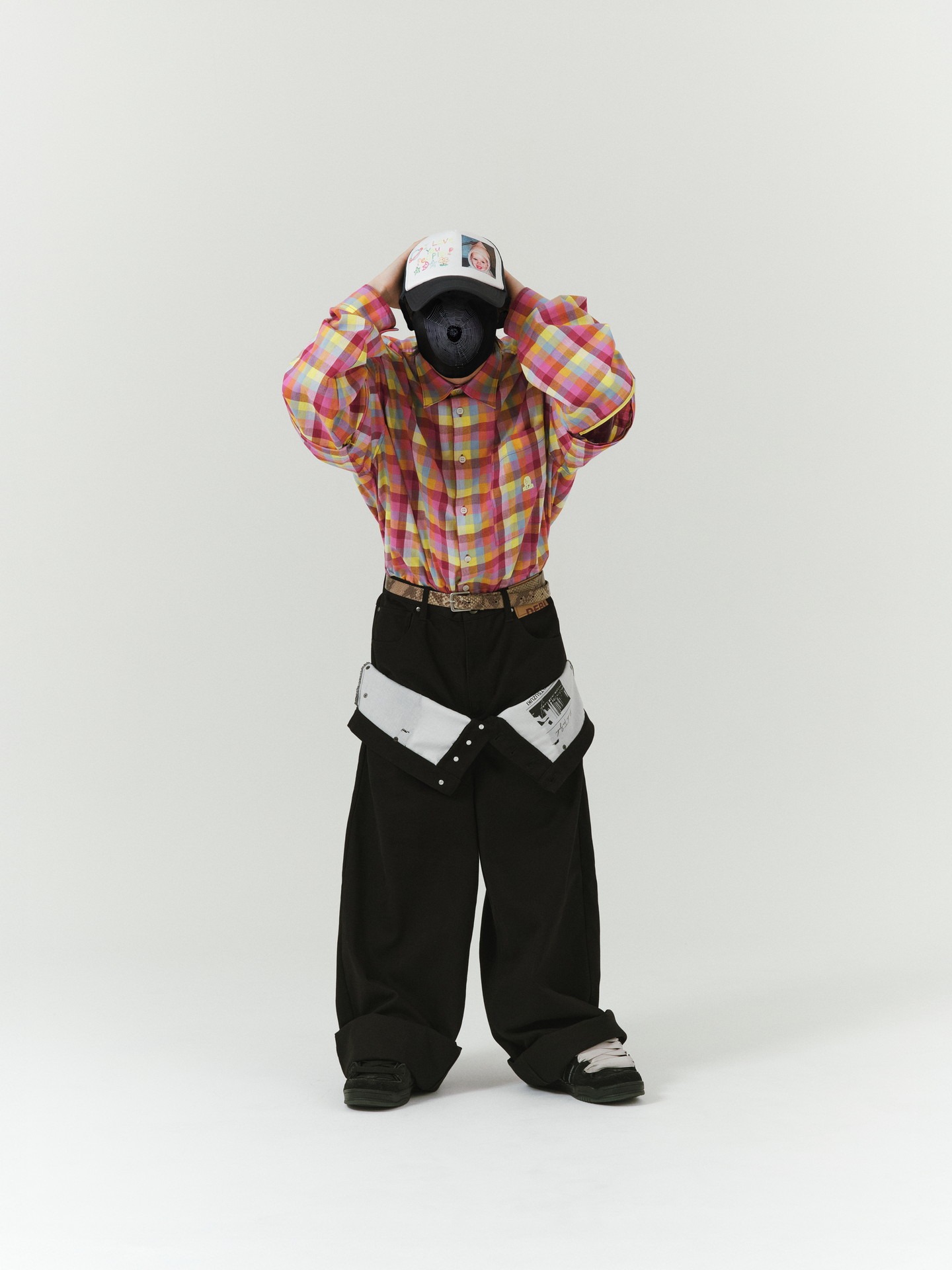 「HIROKI TSUZUKI」25SSコレクションのコーディネート