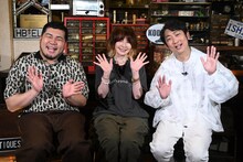 左から令和ロマン・松井ケムリ、YOU、NON STYLE石田