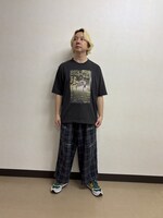 三四郎「フォトTシャツ」の着用イメージ