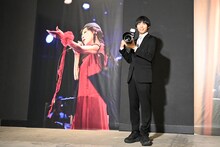 中森明菜の写真展のオフィシャルカメラマンを務めたかが屋・加賀
