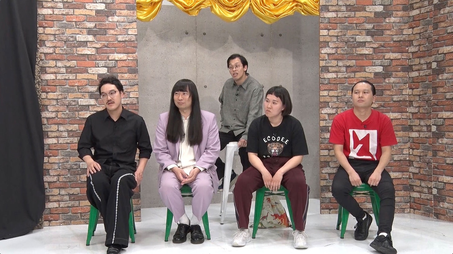 左から隣人・橋本、ネコニスズ舘野、フタリシズカ、イチゴ・イクト