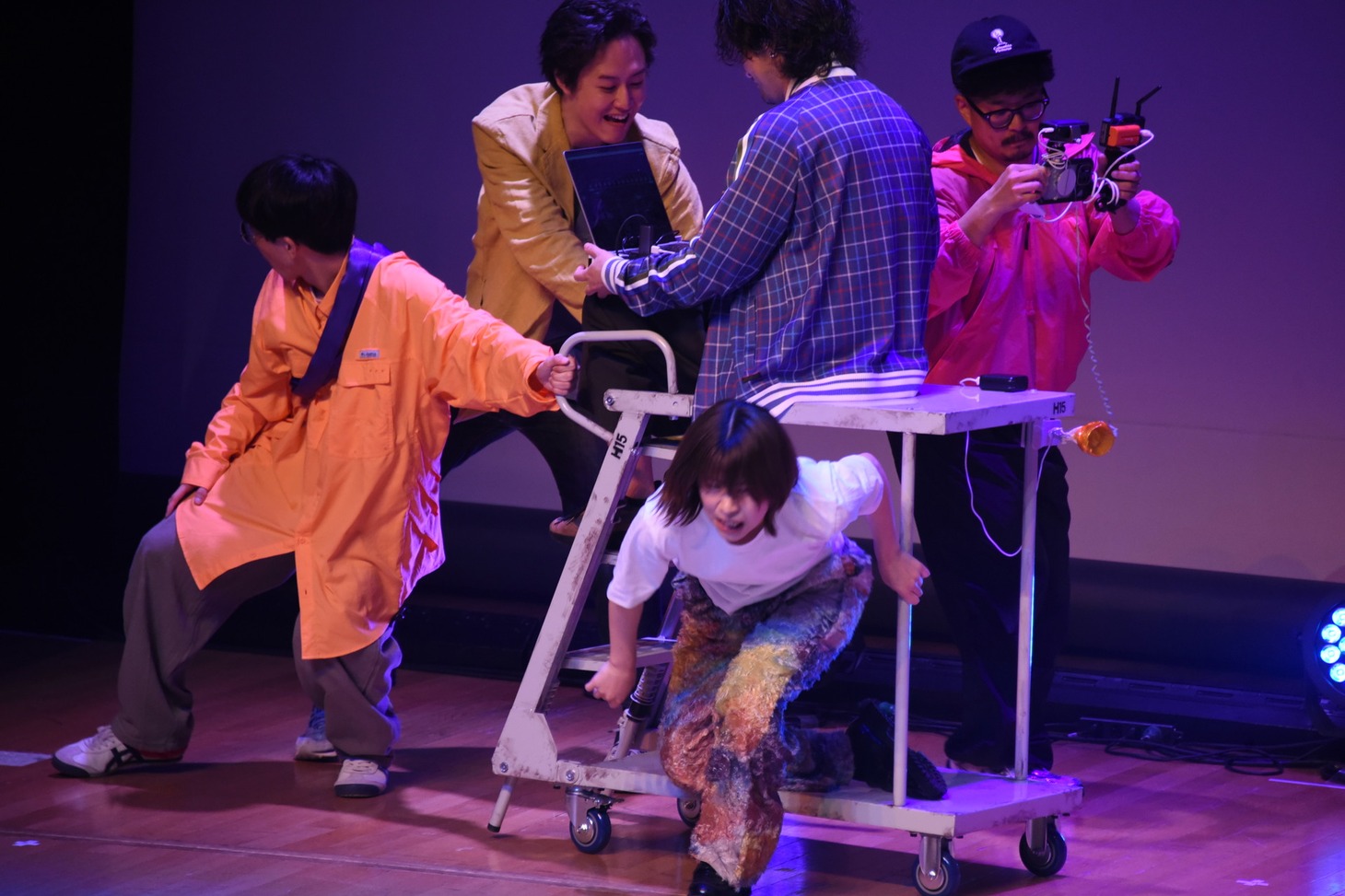 Aマッソ加納の単独ライブ「H15」より