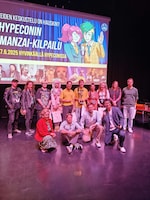フィンランド初の漫才コンテスト「Hypeconin manzai-kilpailu」の様子