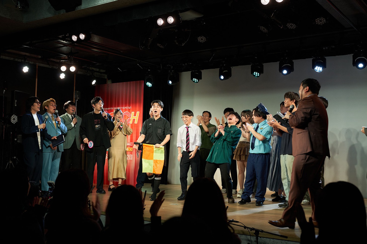 「ケム-1グランプリ」で優勝（ケムリとマッチ）した風采