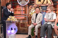 左から南海キャンディーズ山里、梅沢富美男、髙田真希