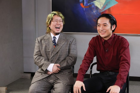 左からこっちのけんと、友田オレ