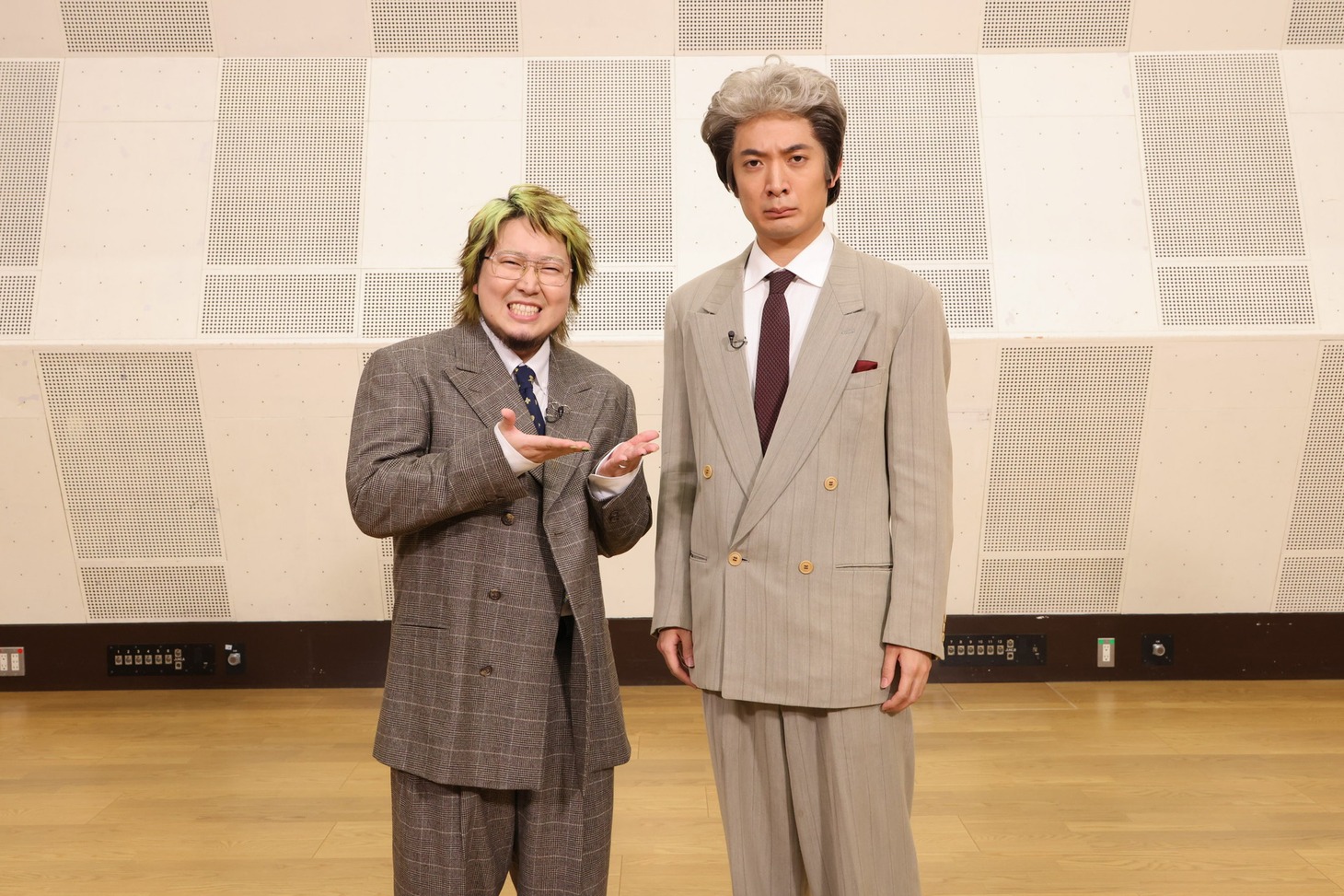 左からこっちのけんと、友田オレ