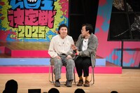 1本目のネタを披露するフタリシズカ