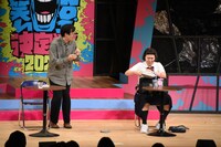 2本目のネタを披露するフタリシズカ