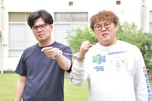 「マユリカの無人島友錠生活」に出演するマユリカ。写真は記者取材会の機会に撮影したもの