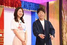 左から黒田みゆアナウンサー、陣内智則