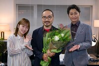左から川栄李奈、かもめんたる・う大、安田顕