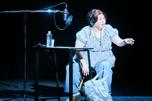 「渡辺直美コントライブ」より ©吉本興業