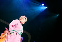 「渡辺直美コントライブ」より ©吉本興業