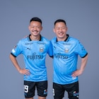 ザ・マミィ×川崎フロンターレ、似てると評判の酒井と河原創選手が対面 来月始球式