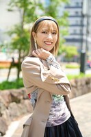 宮澤佐江扮する慶司の姉で双子の真央