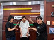 ゲストのかもめんたる槙尾（中央）とランジャタイ