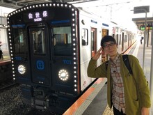 JR大村線で旅をするダーリンハニー吉川