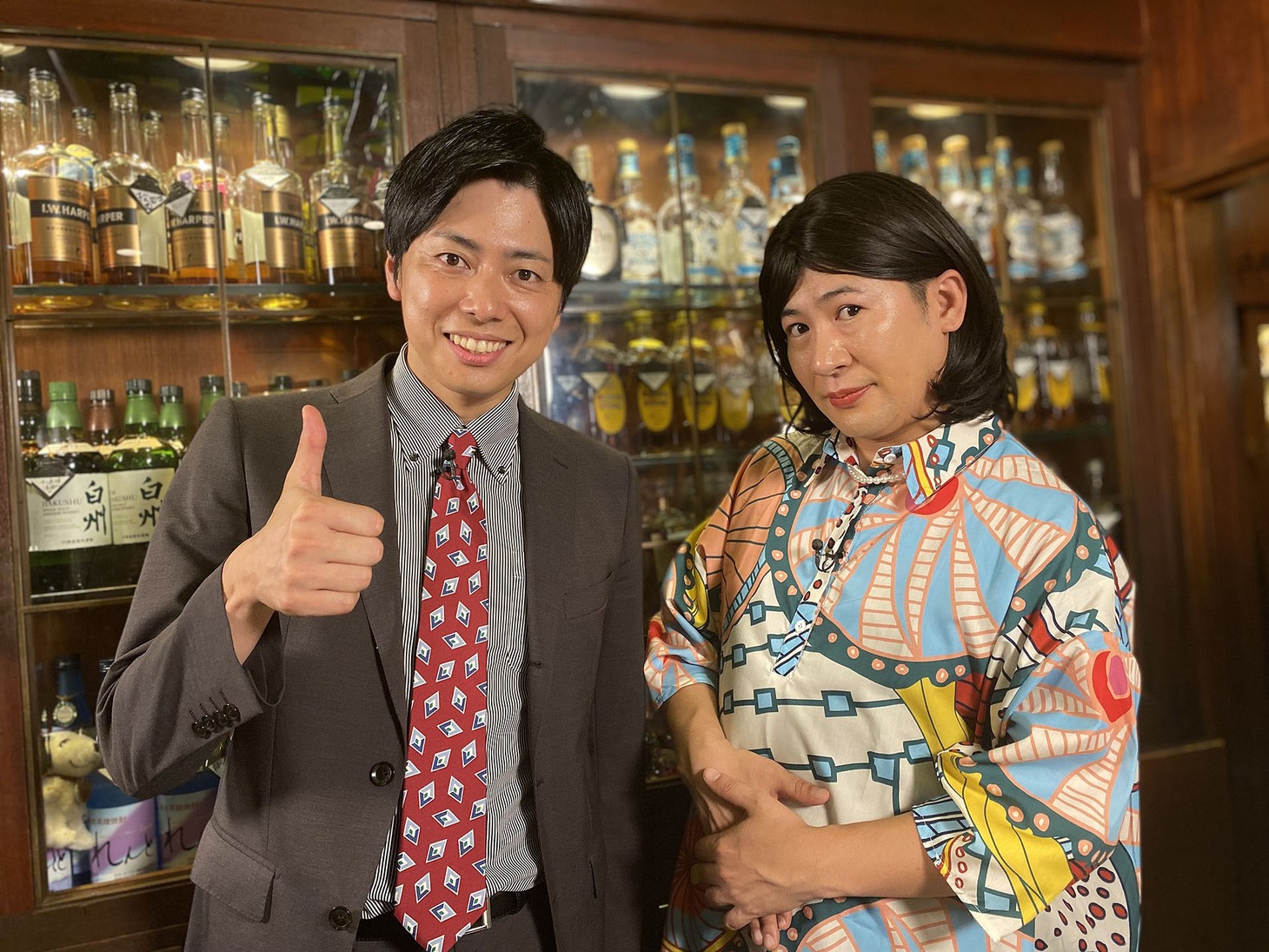 「スナックコットン」に出演するコットン